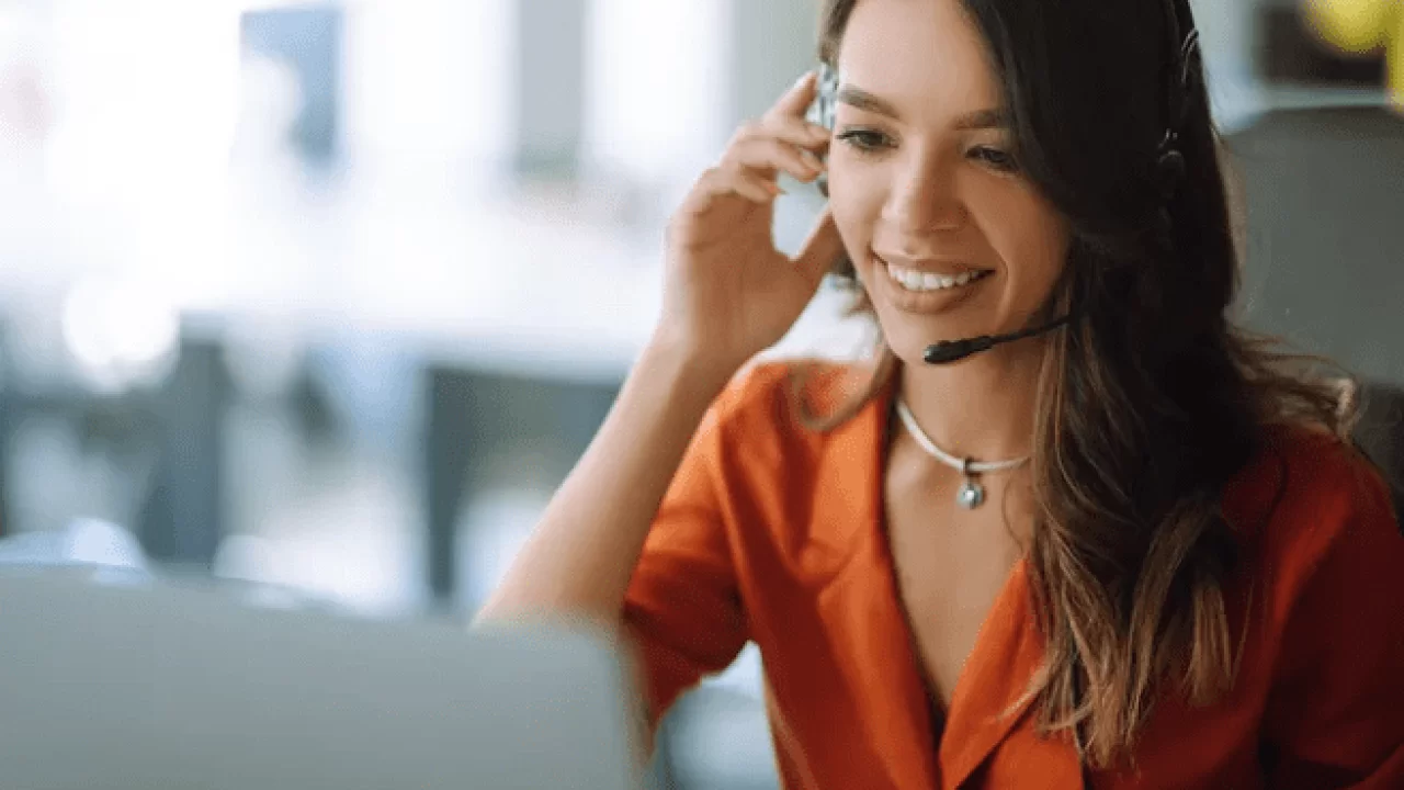 Estratégias de Transição para a Terceirização de Vendas: Preparando-se para o Sucesso Estratégias de Transição para a Terceirização de Vendas: Preparando-se para o Sucesso