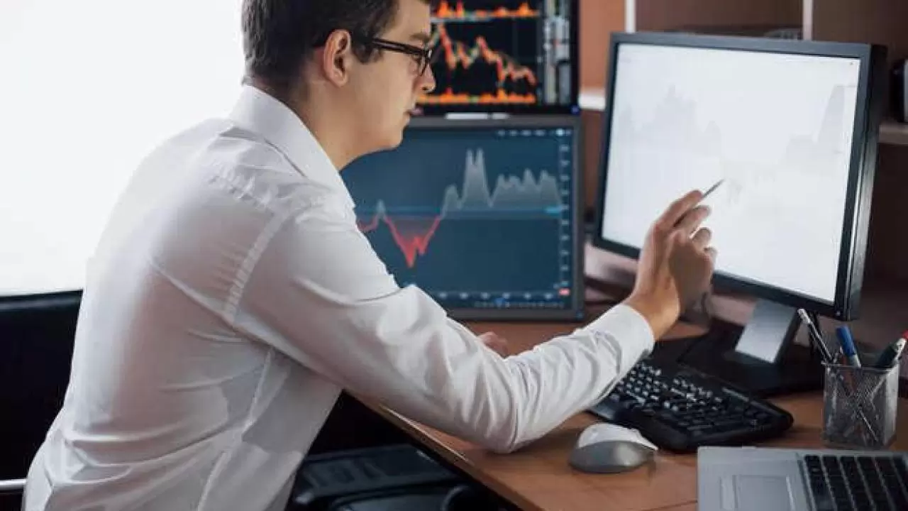 Tecnologia e Terceirização de Vendas: Uma Aliança Estratégica para o Sucesso Comercial Tecnologia e Terceirização de Vendas: Uma Aliança Estratégica para o Sucesso Comercial